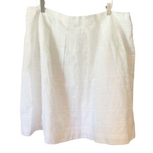 Talbots Women’s White Tennis Skirt. Lined. Eyelet detail. Size 18 NWT